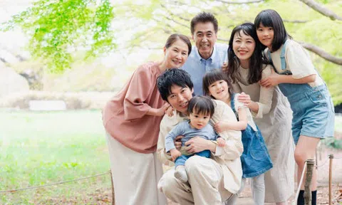 Trong gia đình đông anh chị em, ai là người có cuộc sống hạnh phúc, con cái xuất sắc nhất? Sau 60 tuổi tôi mới có câu trả lời