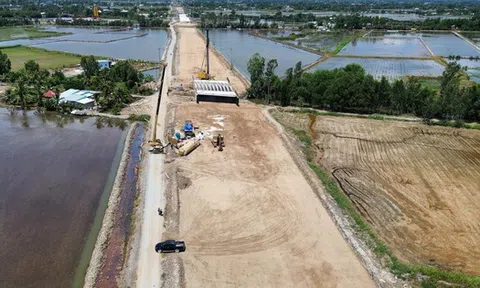 Cao tốc hơn 27.000 tỷ đồng chậm tiến độ, Bộ Xây dựng yêu cầu làm gấp một việc