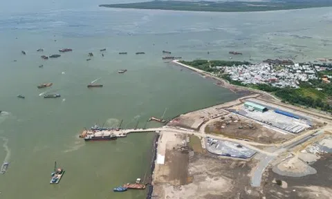 ‘Choáng’ với kỹ thuật xử lý nền móng tại siêu đô thị lấn biển Cần Giờ