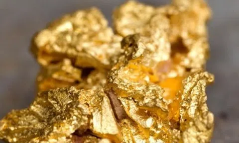 Vì sao có kim cương nhân tạo mà không sản xuất vàng nhân tạo?