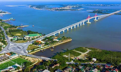 Tập đoàn Trung Quốc hơn 360.000 nhân viên, đã nghiên cứu thị trường Việt Nam gần một thập kỷ muốn góp phần đưa một tỉnh miền Trung phát triển