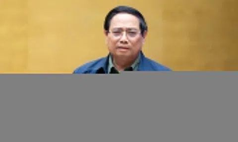 Thủ tướng: Sẽ đề xuất tăng lương cơ sở sớm