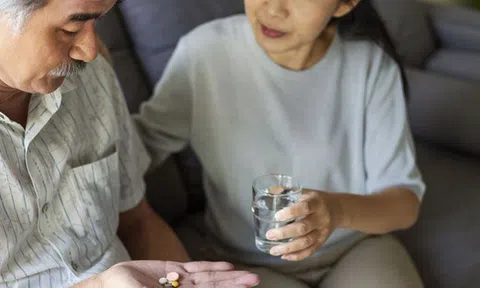 Thực phẩm bổ sung quan trọng nhất cho người cao tuổi trên 65 tuổi là 3 loại vitamin này!