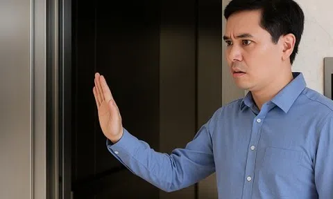 Dấu hiệu thang máy có sự cố, bạn không nên bước vào kẻo nguy hiểm