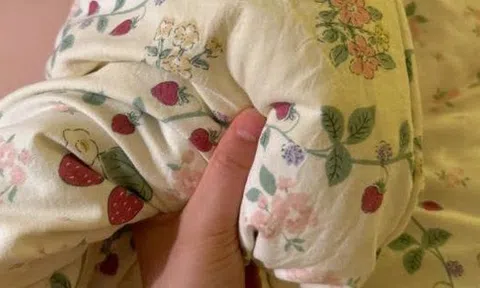 3 thứ trong phòng ngủ nhiều người cực độc