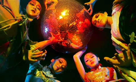 Hồng Ánh, Hứa Vĩ Văn tụ hội bên Miu Lê, Liên Bỉnh Phát