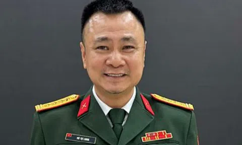 Nhà hát do NSND Tự Long làm Giám đốc đón tin vui