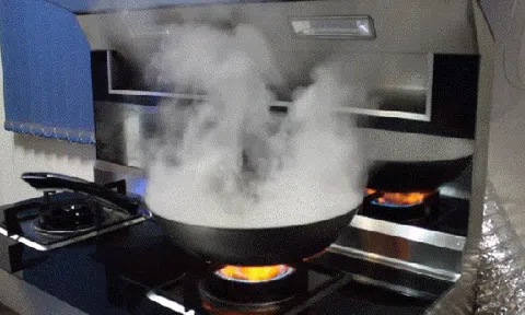 Kiểu nấu nướng gây viêm phổi chỉ trong 3 ngày, lâu dần ung thư khó tránh: Hãy ngừng ngay lập tức!