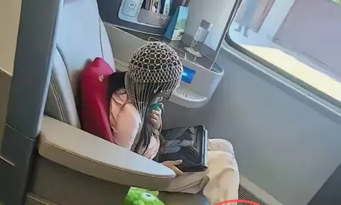 Đăng ảnh con gái lên mạng rồi hỏi 1 câu "ngây ngô", bà mẹ khiến dân mạng bực mình: Khoe của lộ liễu quá chị!