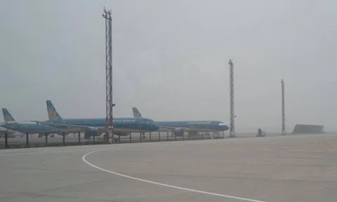 Thông tin khẩn về 5 sân bay ngay trước khi bão số 13 Kalmaegi đổ bộ