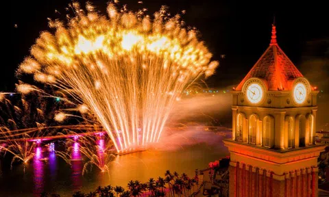 Phú Quốc bùng nổ với siêu show Bản giao hưởng đại dương