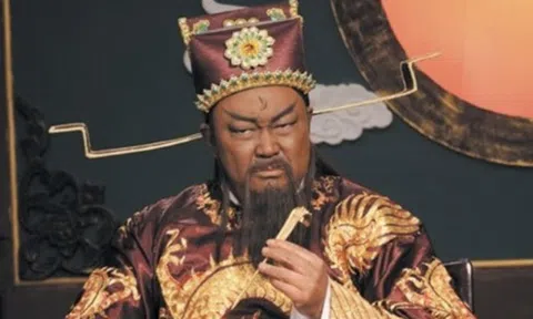 Xem lại Bao Thanh Thiên, ông bố U50 nghiệm ra một điều mà không sách vở giáo dục nào có