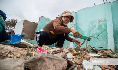 Ước mơ nhỏ nhoi sau bão: “Em chỉ mong có nhà, có sách vở để đi học”