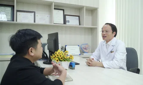 Người đàn ông bị “đóng băng cơ thể” dậy thì thành công ở tuổi 32 sau khi điều trị tại Vinmec