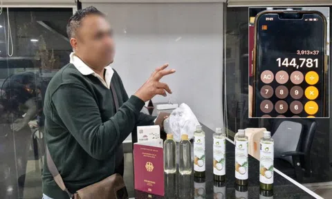 Du lịch Thái Lan, một người đàn ông bị lừa mua 5 chai dầu dừa mọc tóc giá 122 triệu đồng