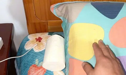 Tại sao không nên để cuộn giấy ăn ngay đầu giường?