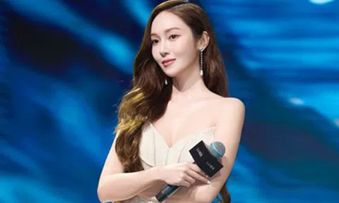 Nữ ca sĩ 36 tuổi vướng kiện tụng 48 tỷ đồng vì vi phạm hợp đồng