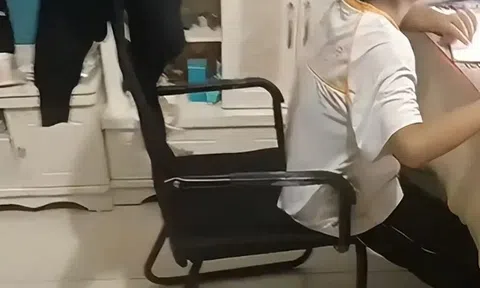 Mẹ than vãn con trai cả ngày toàn làm những thứ vớ vẩn, nhưng nhìn chi tiết này, cư dân mạng liền chỉ ra: Cậu bé là nhân tài!