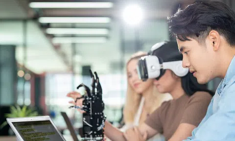 ChatGPT dự đoán 10 công việc HOT nhất năm 2026, biết trước để xuất phát sớm hơn đối thủ khác!