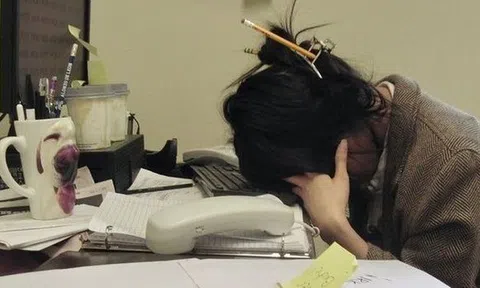 3 kiểu cha mẹ khiến con không tìm được việc lương cao