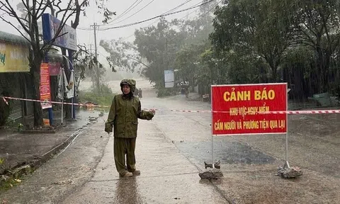 Mưa lớn ở Đắk Lắk: Nhiều nơi sạt lở, hàng trăm hộ bị cô lập