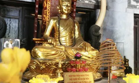 Ngôi đền đá thờ 4 vị vua, 2 tướng và hoàng hậu nhà Trần trên đất cố đô