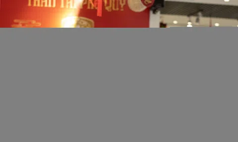 Giá vàng rớt mạnh, người mua lỗ nặng