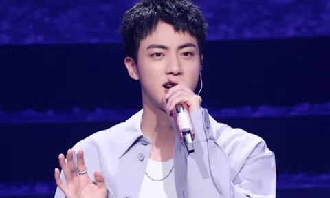 Bị truy tố vì quấy rối tình dục thành viên nhóm nhạc BTS