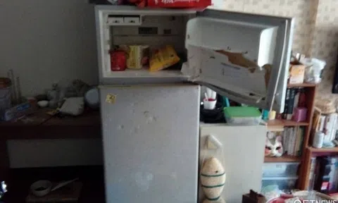 Mở tủ lạnh, bé gái 14 tuổi suýt mất ngón tay cái