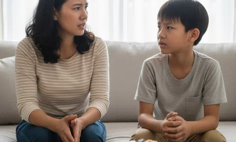 Bữa ăn sushi “bóc trần” sai lầm dạy con của một bà mẹ Hà Nội: Đừng vì chút lợi nhỏ mà gây hại lớn đến tương lai con!