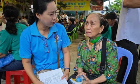 Hỗ trợ 100% mức đóng BHYT cho người từ đủ 65 đến dưới 75 tuổi