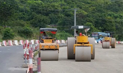 Tấp nập thi công đường ven biển 7.000 tỷ nối TP.HCM - Lâm Đồng