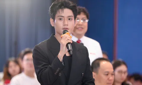 Diễn viên Đình Khang - phim "Mưa đỏ" - chưa liên lạc được với gia đình giữa mưa lũ ở Gia Lai