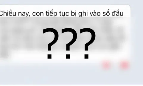 Con mất trật tự, bị cô giáo nhắn tin nhắc nhở, phụ huynh tự ái chụp ảnh đăng lên MXH: Dân mạng đọc xong tranh cãi dữ dội