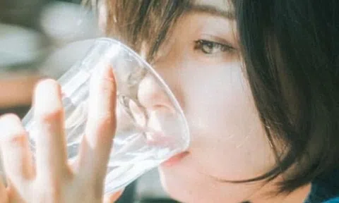 3 loại nước uống nhiều "phá gan" chẳng kém rượu bia, ngon đến mấy cũng nên bỏ sớm