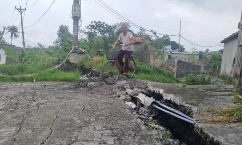 Quảng Ninh: Các hộ dân gần khai trường Than Mạo Khê sắp thoát "rãnh tử thần"