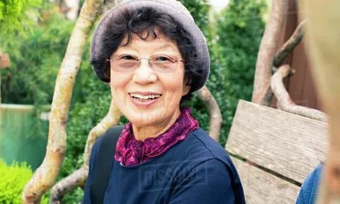 Ở tuổi 80, cô tôi có lương hưu hơn 42 triệu đồng/tháng nhưng điều khiến ai cũng nể phục chính là cách cô tiêu tiền