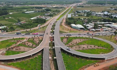 Các tuyến đường nối thẳng đến sân bay Long Thành đồng loạt tiến nhanh về đích