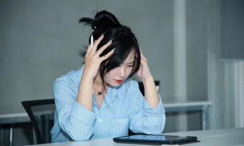 Sếp gửi tôi 1 file trống bảo đọc hết đi, tôi mạnh dạn trả lời, ai ngờ đúng đáp án, sếp chốt tăng lương