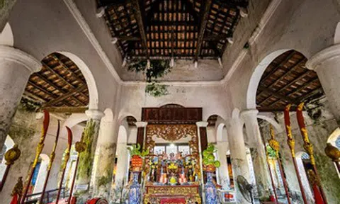 Di tích quốc gia đặc biệt đền Xám đang xuống cấp nghiêm trọng