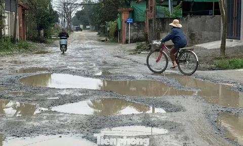 Dự án 851 tỷ thi công ì ạch: Đường nát bét, dân khổ mỗi ngày