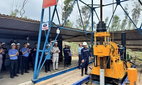 Khoan 11 lỗ sâu hơn 1.900m, Việt Nam phát hiện hơn 1 triệu tấn kho báu mới