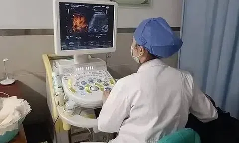 Thứ "phá gan" mạnh nhất không phải rượu, mà là 4 thói quen cả người lớn lẫn trẻ em đều mắc