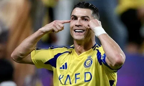 Ronaldo đáng đồng tiền bát gạo