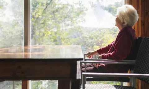 Già hóa dân số và bài toán “chăm sóc tại chỗ”