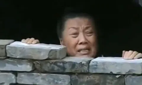 Gửi 10 tỷ về nhà, sau 3 năm, mẹ đưa lại cho tôi một mảnh giấy: "Cái giá của tin tưởng ruột thịt là thế này sao?"