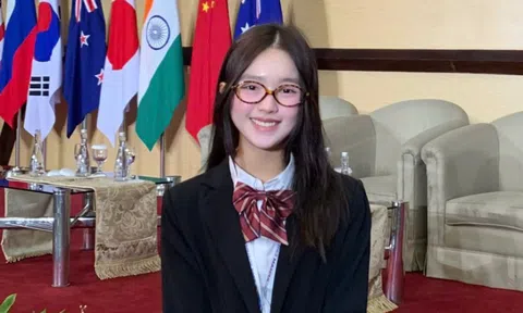 Nữ sinh 2004 từ trường làng vươn ra biển lớn: Khi “trái tim sư tử” kiến tạo bản thân từ bản lĩnh tuổi trẻ