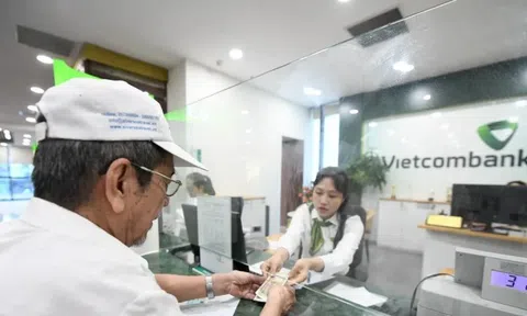 Cuộc đua lãi suất cuối năm