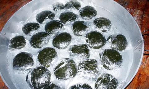 Món bánh cái tên "độc lạ" của Lạng Sơn, du khách nhận xét: Tưởng khó ăn nhưng ngon không tưởng!