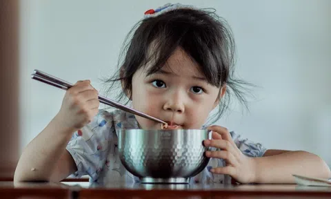 90% cha mẹ không nhận ra rằng 3 hành vi này đang khiến trẻ thông minh trở nên "ngốc nghếch" hơn